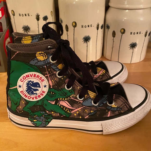 dinosaur converse size 12